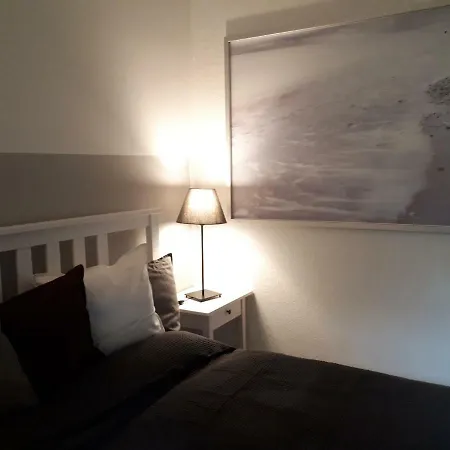 Blockhausperle Im Grunen *