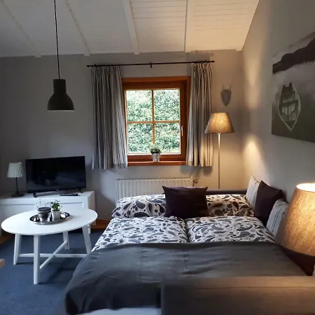 Holiday home Blockhausperle Im Grunen *